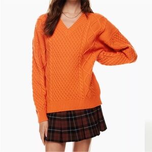 Aritzia Best Sunday Peggy V-Neck Oversized Cable Sweater Size Medium
